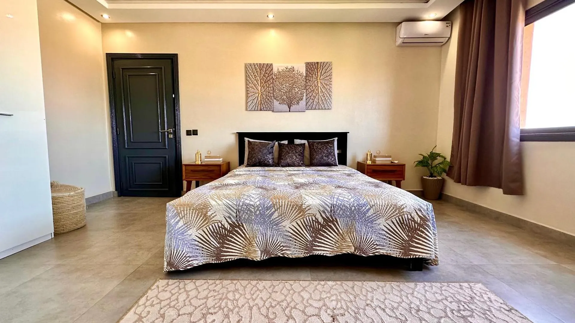 Apartamento Moderne, Lumineux & Spacieux Avec Balcon -Central -Wifi-Smart Tv-Clim Marrakesh